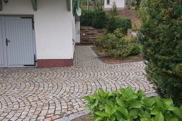 Treppen, Gartenmauern, Randsteine, Beete anlegen Pflasterarbeiten